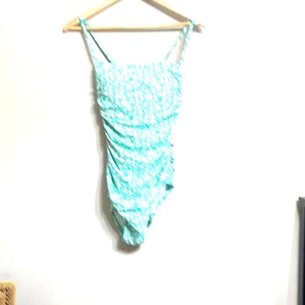 Target Kona Sol NWT women’s L one piece floral bathing suit/$35